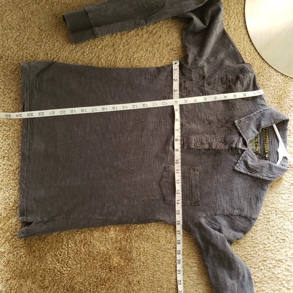 De Puta Madre Shirt - Picture 8 of 8